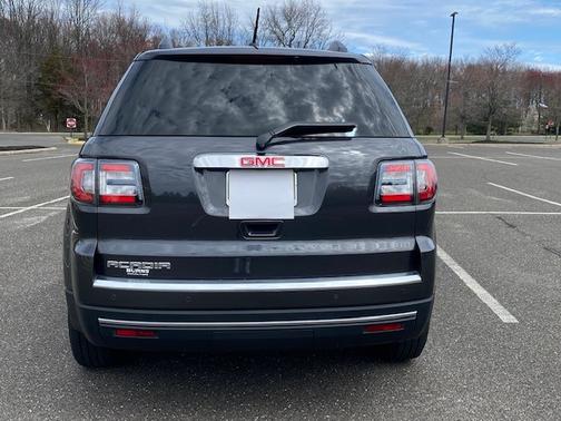 2016 GMC Acadia SLE-2